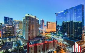 Mgm Signature 15-603 Strip View Jacuzzi Studio