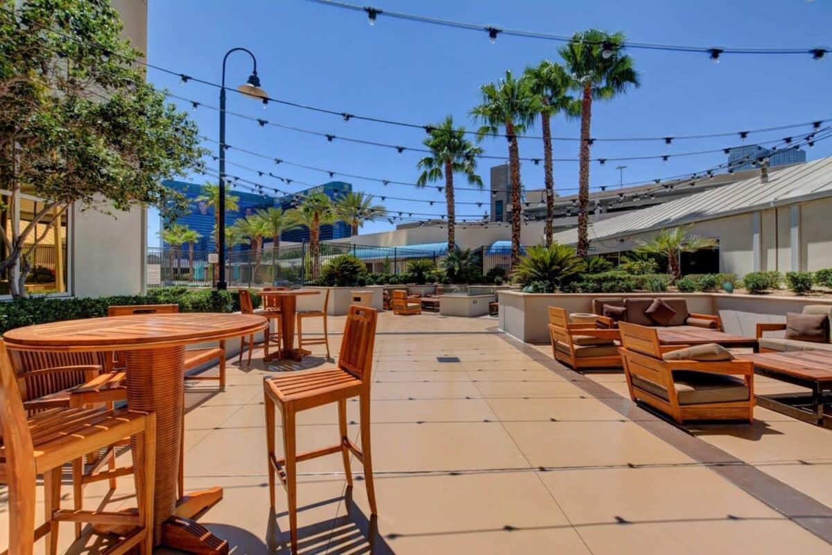 Mgm Signature 15-603 Strip View Jacuzzi Studio Villa Las Vegas Exterior photo